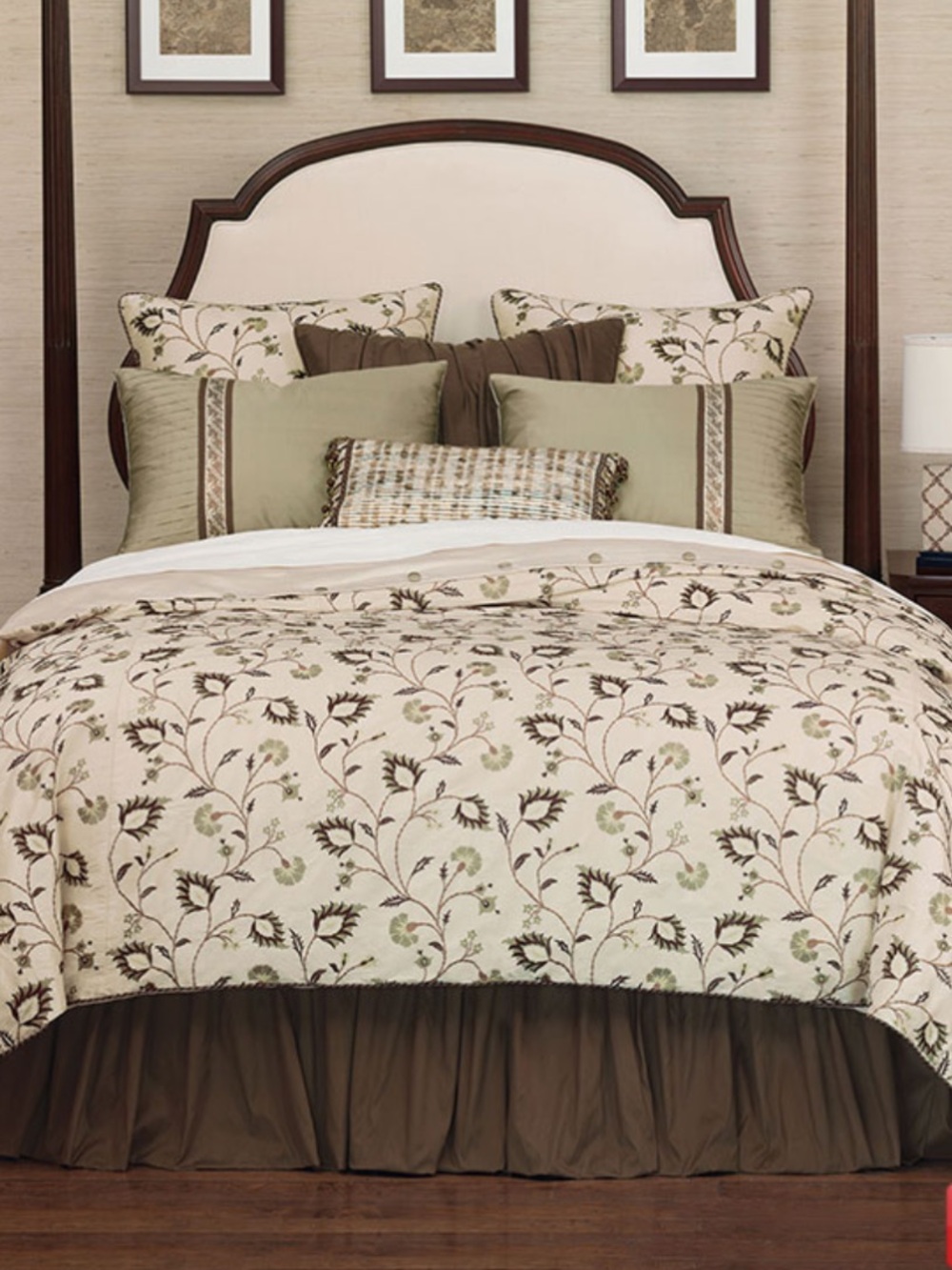 Eastern Accents Michon 100% Silk Embroidered 3-Piece Duvet Cover Set Super Queen